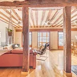 Sea Views In The Heart Of The Old Town Apartment