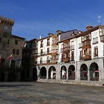 Sea Views In The Heart Of The Old Town *