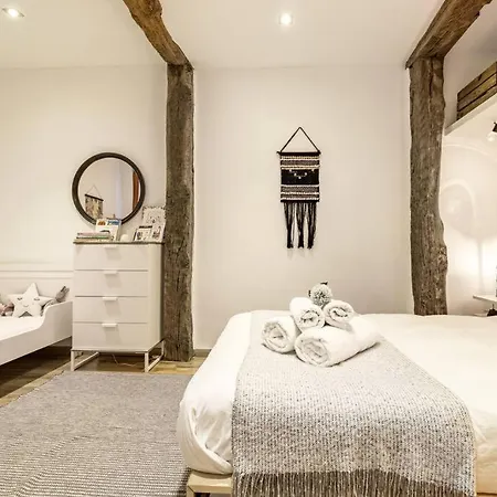 Sea Views In The Heart Of The Old Town