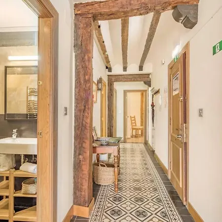 Sea Views In The Heart Of The Old Town *