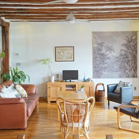 Sea Views In The Heart Of The Old Town *