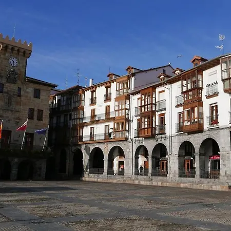 Sea Views In The Heart Of The Old Town *
