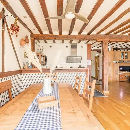 Sea Views In The Heart Of The Old Town *