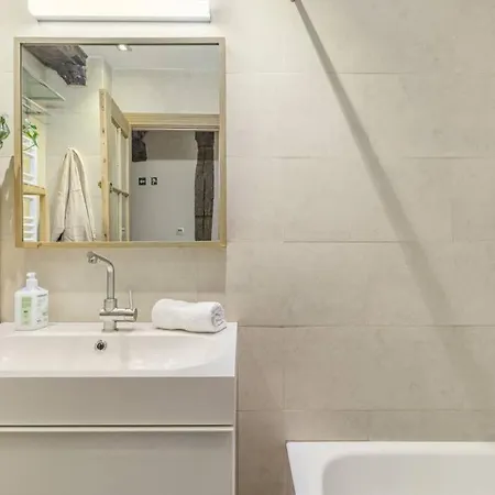 Appartement Sea Views In The Heart Of The Old Town *