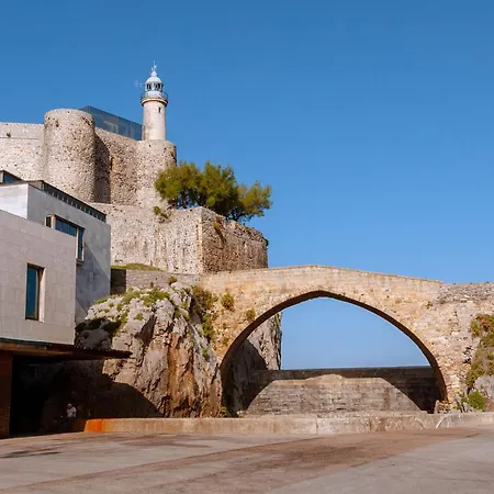 Apartment Sea Views In The Heart Of The Old Town *