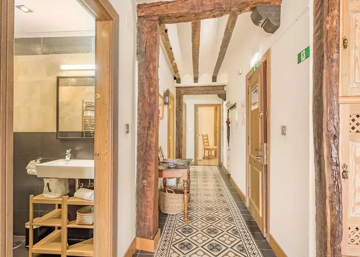 Sea Views In The Heart Of The Old Town *