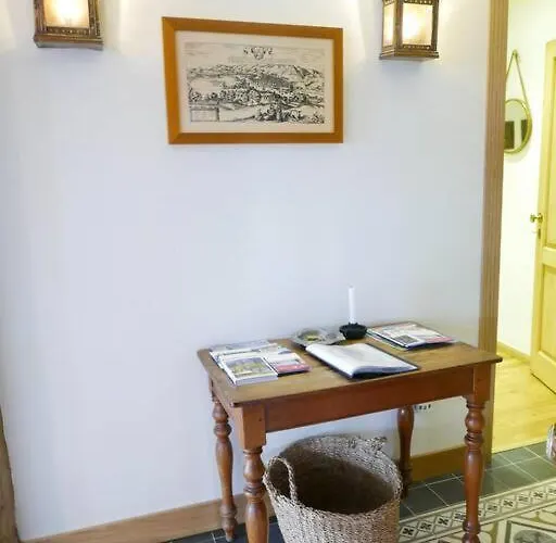 Sea Views In The Heart Of The Old Town Apartment *