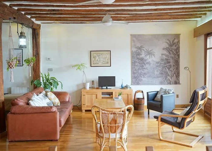 Sea Views In The Heart Of The Old Town *