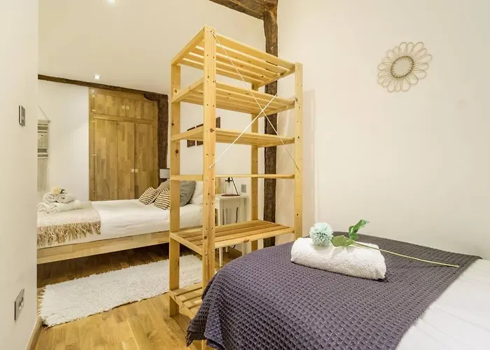 Sea Views In The Heart Of The Old Town *