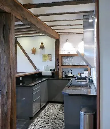 Sea Views In The Heart Of The Old Town * 카스트로우르디알레스