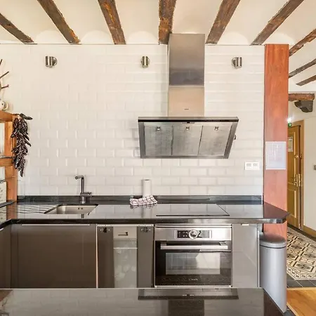 Sea Views In The Heart Of The Old Town Apartman *