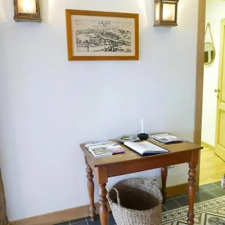 Sea Views In The Heart Of The Old Town 아파트 *