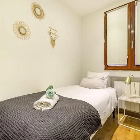 아파트 Sea Views In The Heart Of The Old Town *