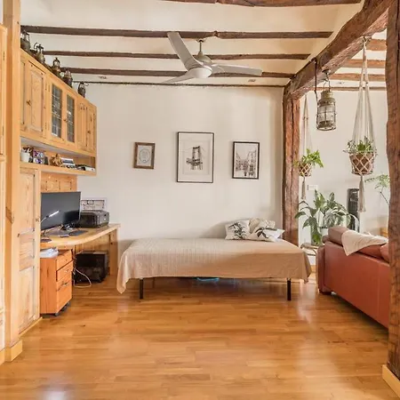 Sea Views In The Heart Of The Old Town